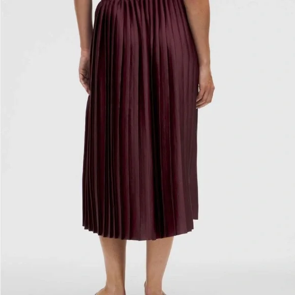 Lululemon Satin Pleated Midi Skirt in Garnet - Picture 6 of 8